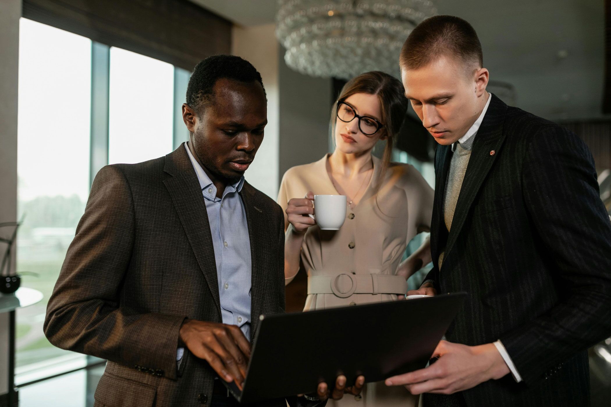 How to Improve Leadership Skills and Prepare Your Team (or Yourself) for C-Suite Roles